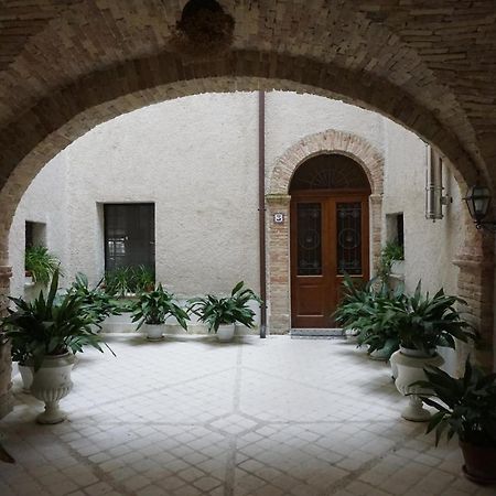 Bed and Breakfast Palazzo De Fabritiis Rosciano  Exterior foto